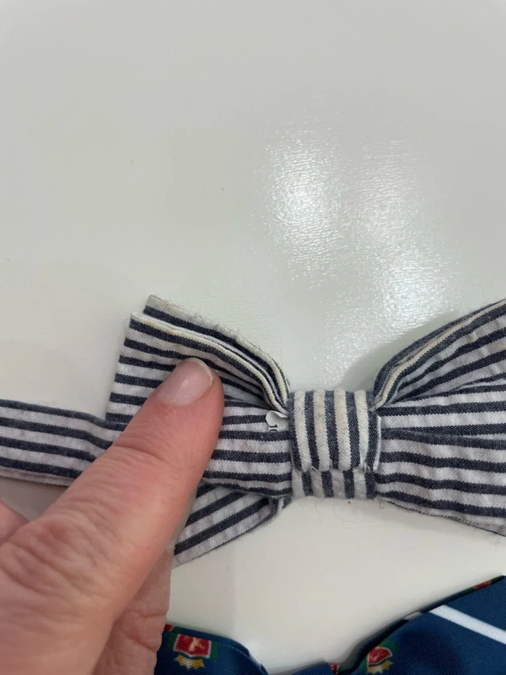 Kids Bow Ties, Seersucker and Coat of Arms, Navy and White